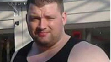 Obese Dude Dumped By His Girlfriend For Gaining Weight Gets Absolutely Shredded And Upgrades His Girl