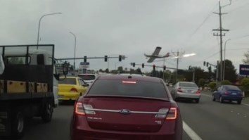 Plane Hits Electric Wires While Crash Landing In Washington, Causes Ball Of Flames In Traffic