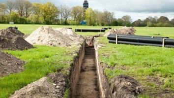 4-Mile Beer Pipeline Installed For Largest Metal Music Festival In The World (PICS)