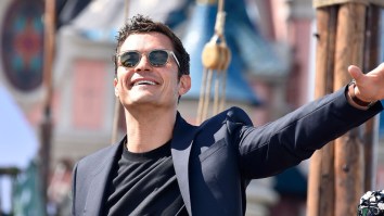 Waitress Who Claims She Was Fired For Sleeping With Orlando Bloom Says He Called To Apologize