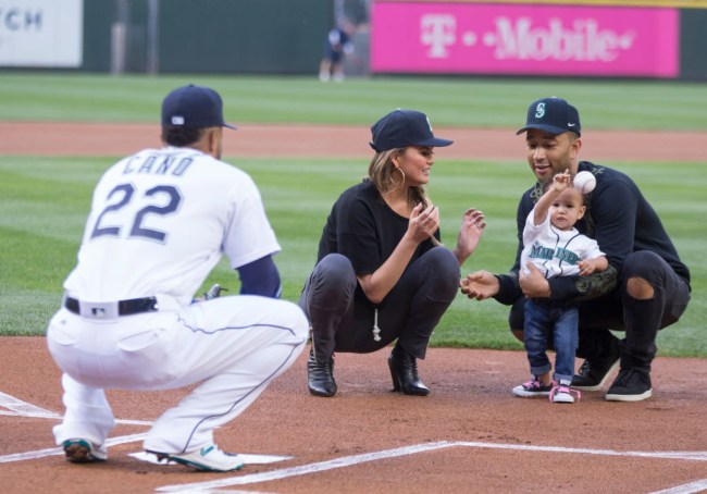 chrissy teigen rename mariners park teigen field