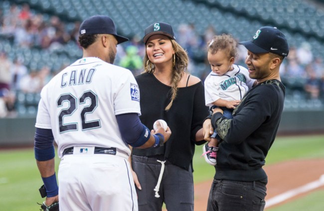 chrissy teigen rename mariners park teigen field