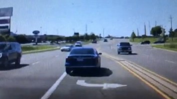 Hero Sees Driver Having A Seizure In Heavy Traffic, Jumps Through The Car’s Window To Save Them