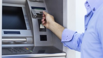 Man Trapped INSIDE Of ATM Passes ‘Please Help’ Notes To Customers Through Receipt Slot