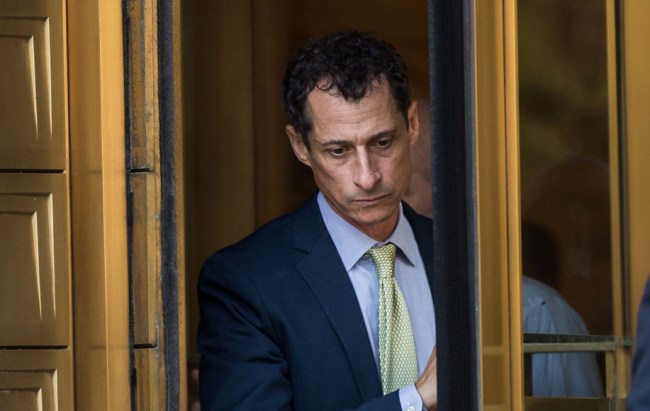 anthony weiner courtroom sketch crying
