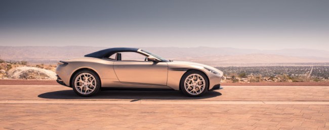 2018 Aston Martin DB11 Volante Photos