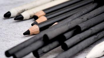 People Are Going Nuts Over The Fact These Insanely Realistic Drawings Are Somehow Not Photos