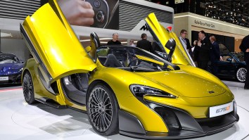 Here’s How McLaren Uses Virtual Reality To Design Its Ridiculously Awesome Supercars