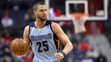 Chandler Parsons Still Living His Best Life, Chilling On The Beach In Hawaii With His Girlfriend