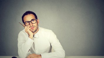 Constantly Distracted? Force Your Brain Back Into Focusing With This Simple Method