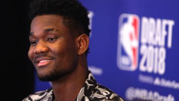 Projected #1 Pick Deandre Ayton Makes Embarrassing Mistake While Tweeting Out Call of Duty Ad