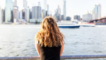 An Intern Making $25/Hour Wrote About How To Survive In NYC But Forget To Mention She Pays For Basically Nothing