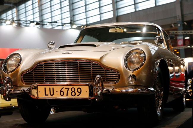 aston martin db5 james bond