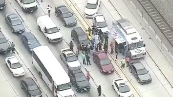 Food Truck Feeding Los Angeles Commuters Stuck In 4 Hours Of Traffic From Nearby Fire Is The Most LA Thing Ever
