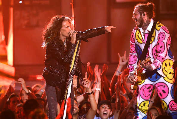 Steven Tyler and Post Malone perform onstage during the 2018 MTV Video Music Awards at Radio City Music Hall on August 20, 2018 in New York City. (Photo by Noam Galai/WireImage)