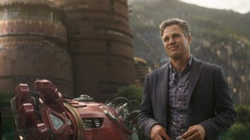 ‘Avengers: Infinity War’ Director Finally Reveals The Reason Bruce Banner Couldn’t Hulk Out