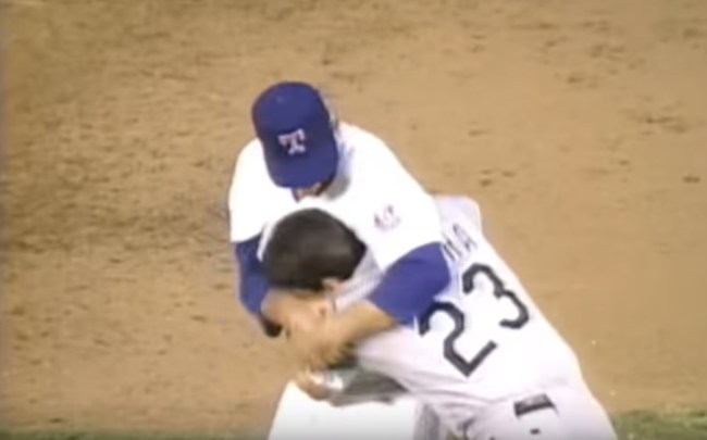 nolan_ryan_beats_up_robin_ventura