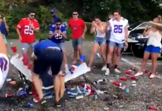 bills_mafia_fans_table_slamming