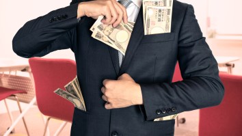 A Billionaire Is Giving Away $9 Million On Twitter As A Test To See If Money Makes People Happy