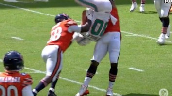 Bears’ Leonard Floyd Picked Up Dolphins WR Danny Amendola And Viciously Body-Slammed Him WWE Style
