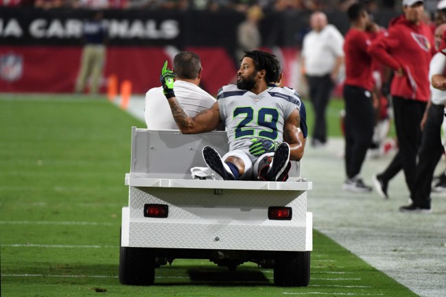 earl thomas le'veon bell middle finger