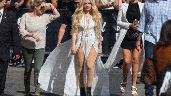 Avril Lavigne Finally Addressed (And Didn’t Deny!) The Conspiracy She’s Dead, Been Replaced By A Clone
