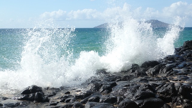 Splash Black Rock Ocean Mayotte Beach Tropical