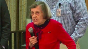 This Elderly Phoenix Suns Fan Tore Their Owner Several New Ones For Threatening To Move The Team