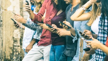 Study Finds Social Media Users Act Like Drug Addicts