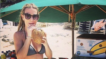 Comedian Jessimae Peluso Unboxes Sunday Scaries CBD Gummies