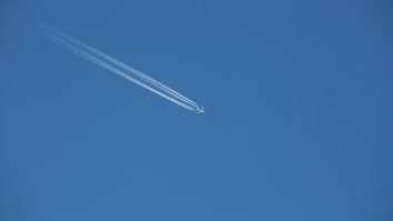 A Tip Of The Hat To This Pilot Who Wrote ‘I’m Bored’ And Drew 2 Penises In The Sky