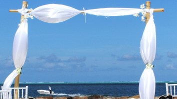 What To Wear To A Beach Wedding