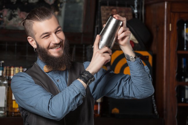 how long should you shake a cocktail