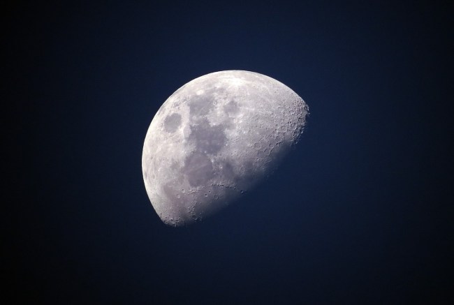 scientists spots flashes on moon