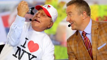 Lee Corso Lives His Best Life During College Gameday Weekends With Junk Food, Cigars And At Least 11 Hours Of Sleep