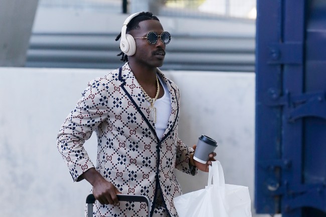 Antonio Brown tweets then deletes a suggestion that he's being blackballed by the NFL