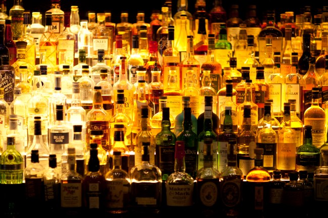 Experts Say This Is The Best Alcohol To Drink To Avoid A Hangover