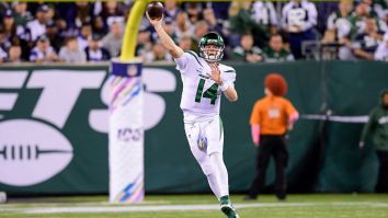 12 Players To Grab Off Of Waivers Heading Into Fantasy Football Week 8, What To Do After Patrick Mahomes’ Injury