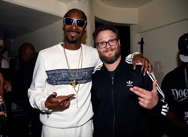 Seth Rogen, Snoop Dogg and Jennifer Aniston give advice about smoking weed for the first time in appearance on The Howard Stern Show.