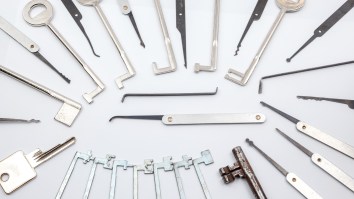 An Expert Quickly Picks A Lock 24 Times With 24 Different Tools To Show How Easy It Is