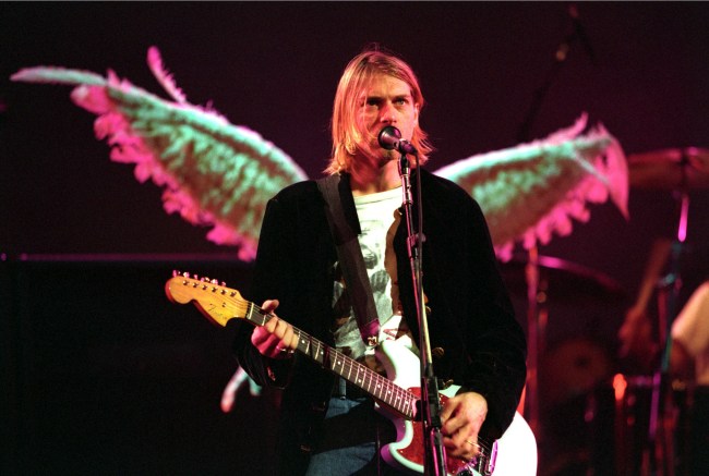Earnie Bailey, guitar tech for Nirvana worked with Foo Fighters, explains why Kurt Cobain loved Fender, not Les Paul, his Unplugged guitar.