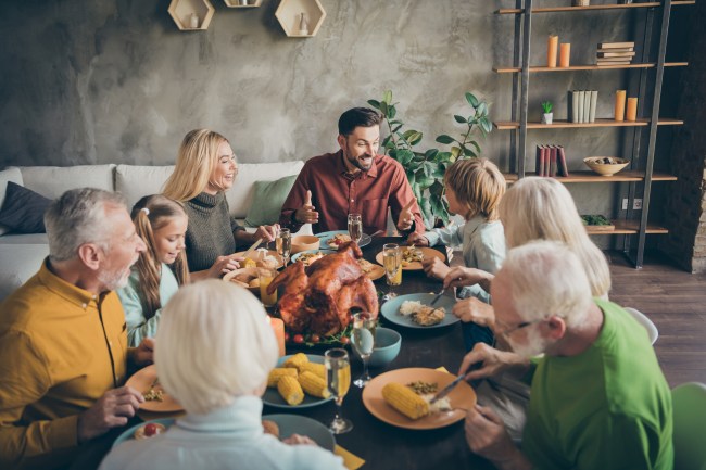 things you shouldn't discuss on thanksgiving