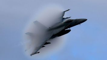 Navy Pilot Who Filmed USS Nimitz UFO Encounter Breaks His Silence After 15 Years – Tic Tac Craft Broke Laws of Physics