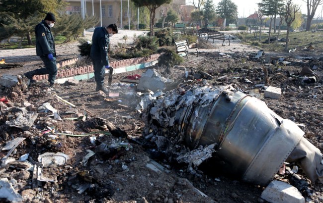 Intelligence sources and Pentagon officials claim that Ukraine International Airlines Flight 752 that crashed outside the Iranian capital of Tehran was taken down by Iran's anti-aircraft missile system.