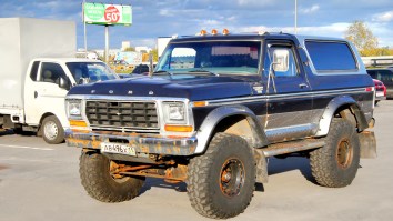 New Spy Shots Show A Beautifully Boxy 2021 Ford Bronco