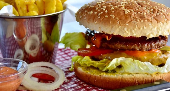 The History Origin Of The Hamburger Is Deliciously Mysterious