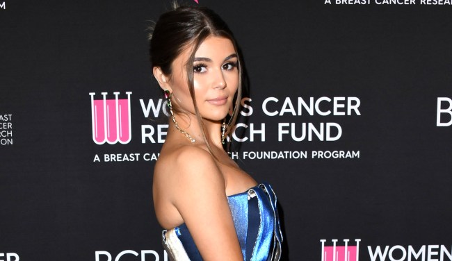 Fake Resume Lori Loughlins Daughter Allegedly Used To Get Into USC