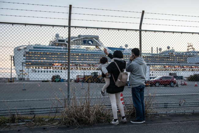 Coronavirus cruise ship, Carnival’s Diamond Princess, has 542 confirmed cases, as US citizens are flown back, passengers still quarantined.