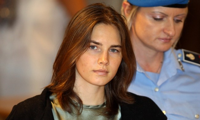 Amanda Knox Got Married After Begging For Donations To Pay For Wedding