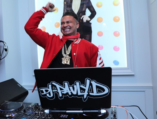 Pauly D new face beard